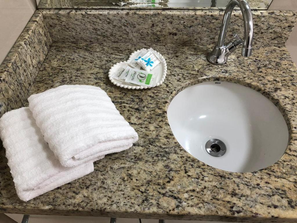 Pe Na Areia - A Beira-mar Com Garagem Apartment Balneario Camboriu
