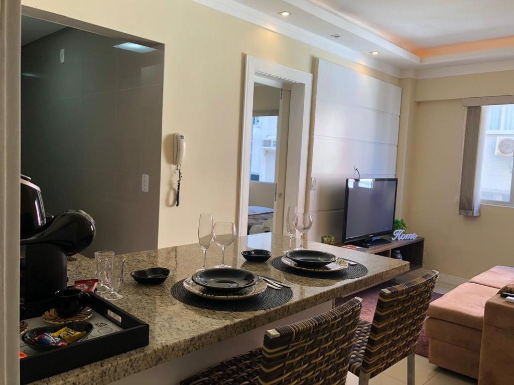 Apartment Pe Na Areia - A Beira-mar Com Garagem Balneario Camboriu